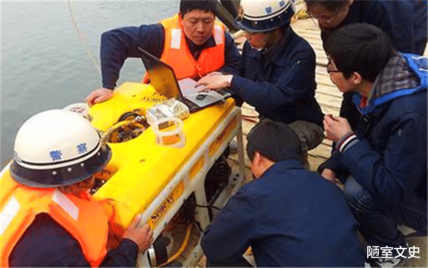 陋室文史 男子因欠下5千万高利贷,被债主“铁笼沉尸”湖底,2年后才被捞出