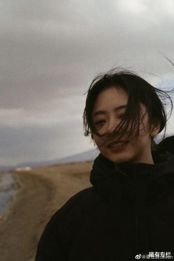 谭松韵|为啥30岁的谭松韵演高中生不招人烦？