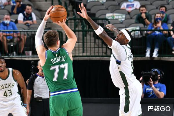 雄鹿队|狂轰53+26+10！双子星吊打雄鹿，感谢塔克相助，火箭首轮签升值了