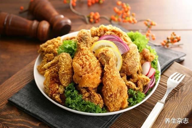 医生|母女相继确诊乳腺癌，医生：常喝这1“水”，铁打的乳腺也扛不住