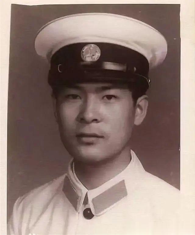 毒贩 吸毒男艺人复出!国庆新片上映遭网友集体抵制:没人能替死去的他们说原谅