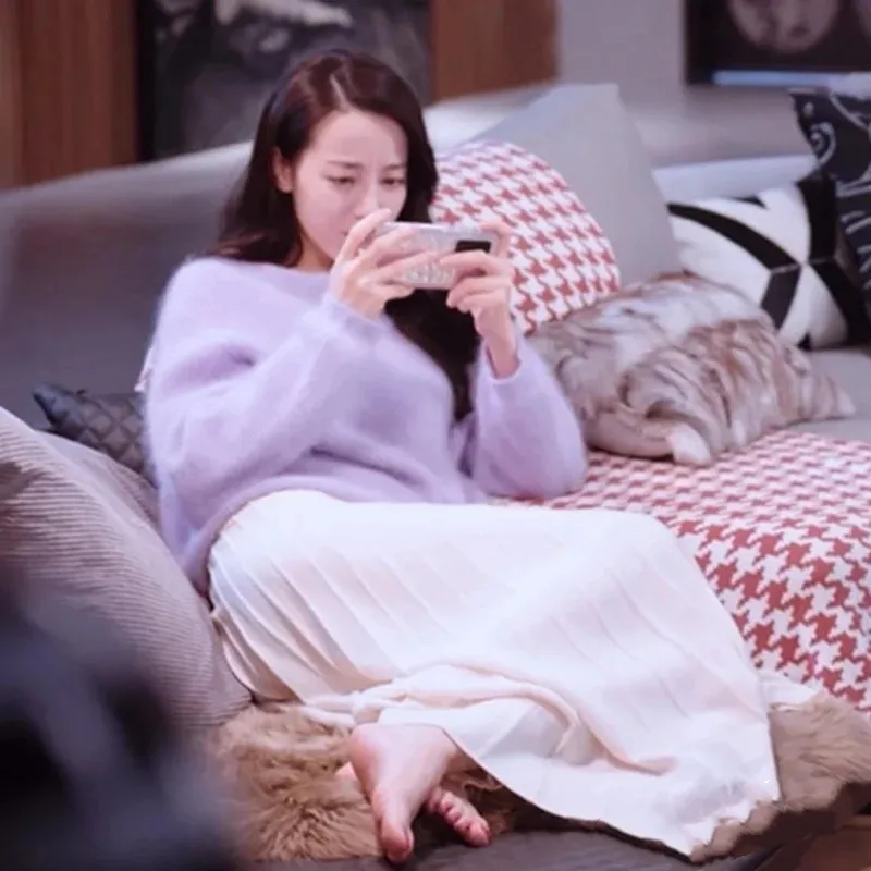 晓说时尚儿|《你是我的荣耀》甜炸了,一口气追18集,还种草了热巴的百褶裙