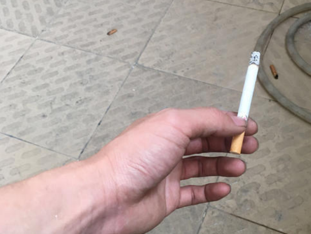 熊猫医学社|26岁小伙，深夜突发甲状腺癌，2小时后离世，医生：饭后1事怎能常做