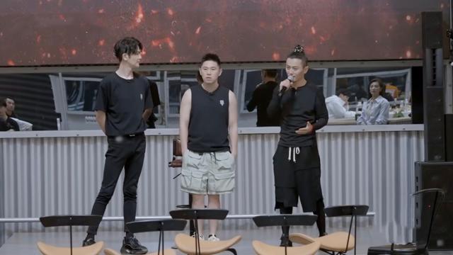 王一博|《披荆斩棘》敖犬回回倒数第一，成“钉子户”，喜爱度排名成虚设