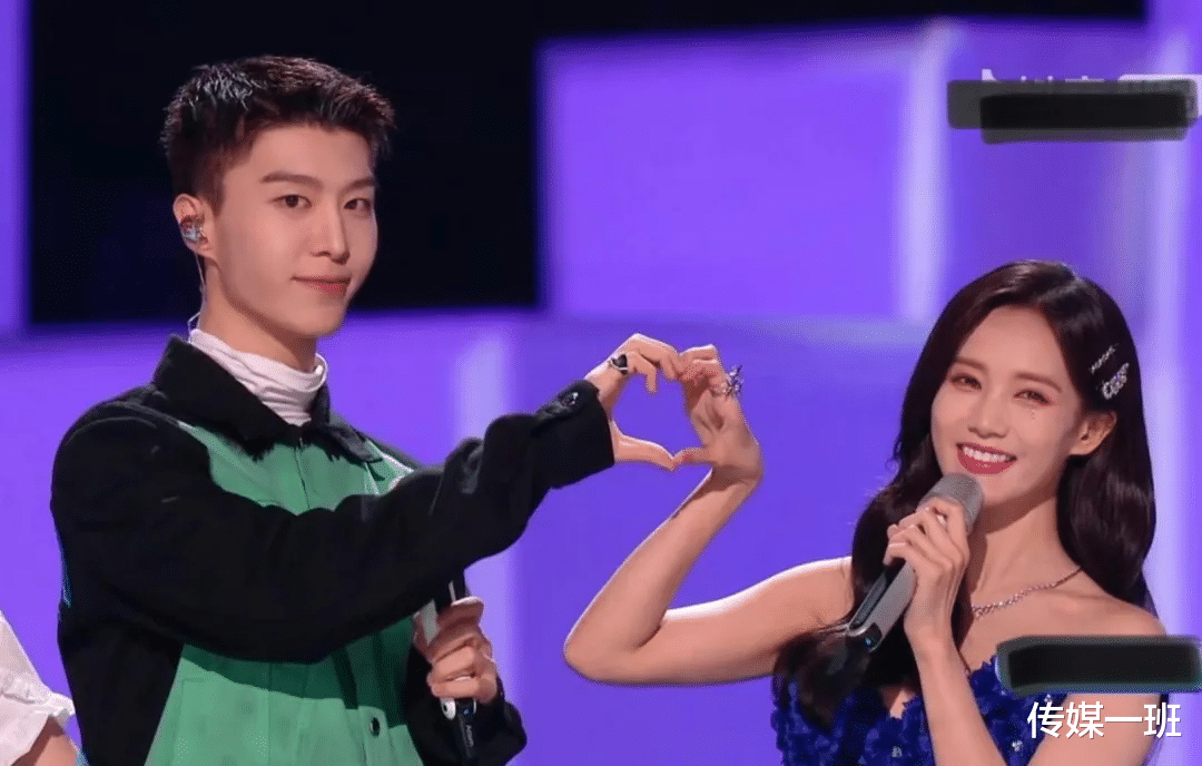 金晨|奇妙夜晚会女星：李一桐影楼风，金晨大钻石闪到观众，邓紫棋脏辫