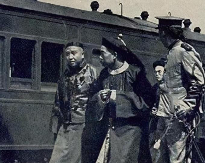 |清朝砍头有多残忍?洋人目击砍头的细节,侩子手3分钟砍33个脑袋