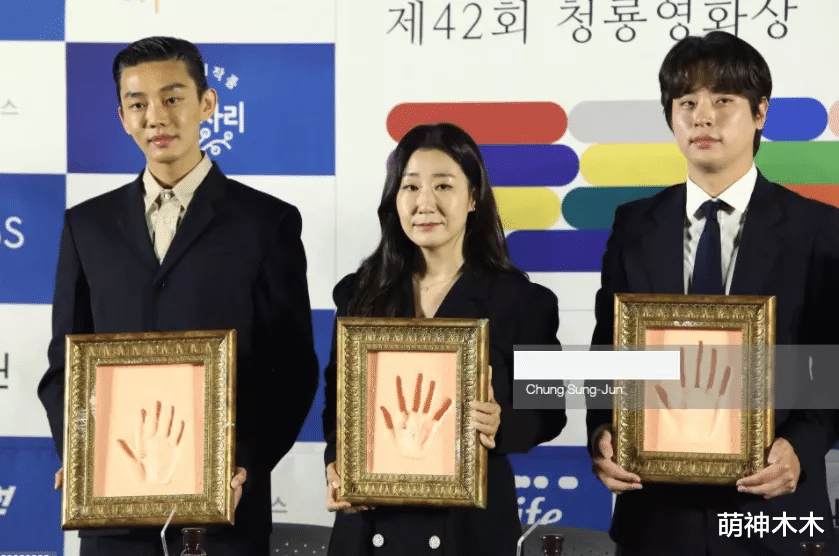 生图|外网曝光韩国青龙奖明星生图，油光满面脸僵嘴歪，宋仲基一脸憔悴