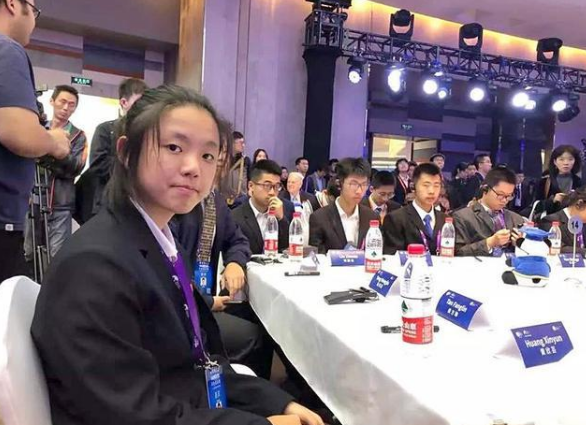 安妈育儿日|15岁女孩解决世界难题，面对采访说的一句话，令无数家长尴尬不已