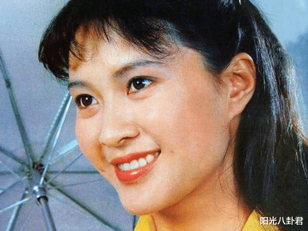 李小璐|“为爱下嫁”的8位内地女星，多位遭受背叛，有人自毁口碑丢脸丢到了国外