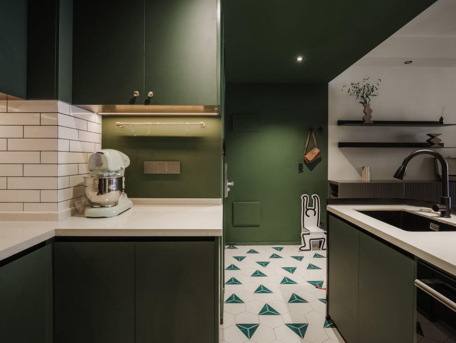 小拾谈装修|成都屋主精致的生活：119㎡，拒绝精装，一进门就很抢眼