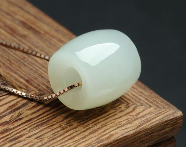 翡翠|王刚超贵豪宅引热议，别慌，房子哪有里面的翡翠贵重