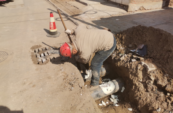 巴彦淖尔直通车 临河这些平房区暖气不热,正在改造!