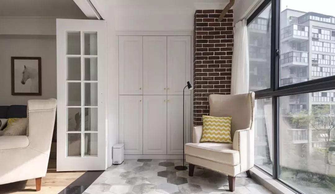 阳台门可以装修的时候不装,以后再安装吗?这样好不好?