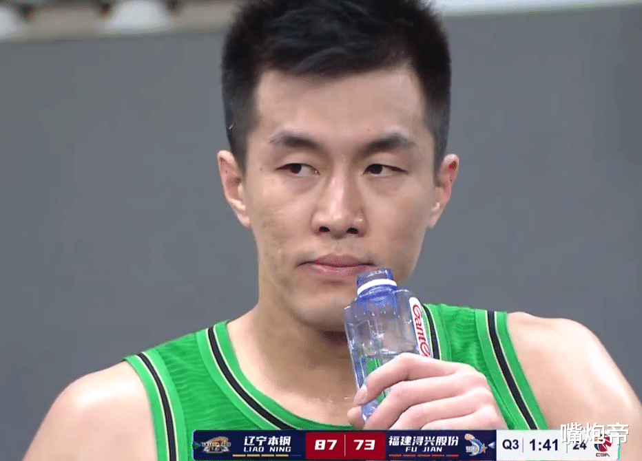 郭艾倫|違體+技犯，郭艾倫慘遭驅(qū)逐！韓德君勸他被一把甩開(kāi)，楊鳴臉色鐵青