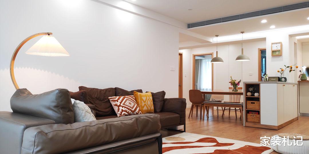喜欢这样简单不花哨的装修，124㎡日式原木风，让人极度舒适