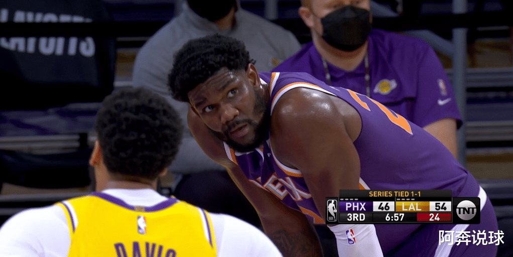 籃網隊|11球22分！11球34分！這就是濃眉和艾頓的區別，湖人贏球卻傳壞消息
