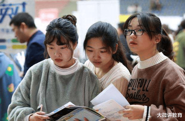 |相亲市场的奇怪现象，“三无女生”不受待见，颜值再高也没用