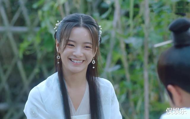 李庚希|明明颜值不够,却偏要演绝色美人,观众看了分分钟出戏