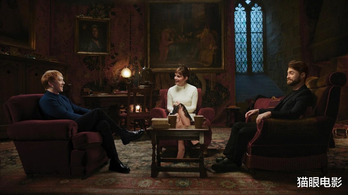 J.K.罗琳|哈利波特主演20年重聚！赫敏马尔福拥抱跳舞，罗琳回应不出席原因