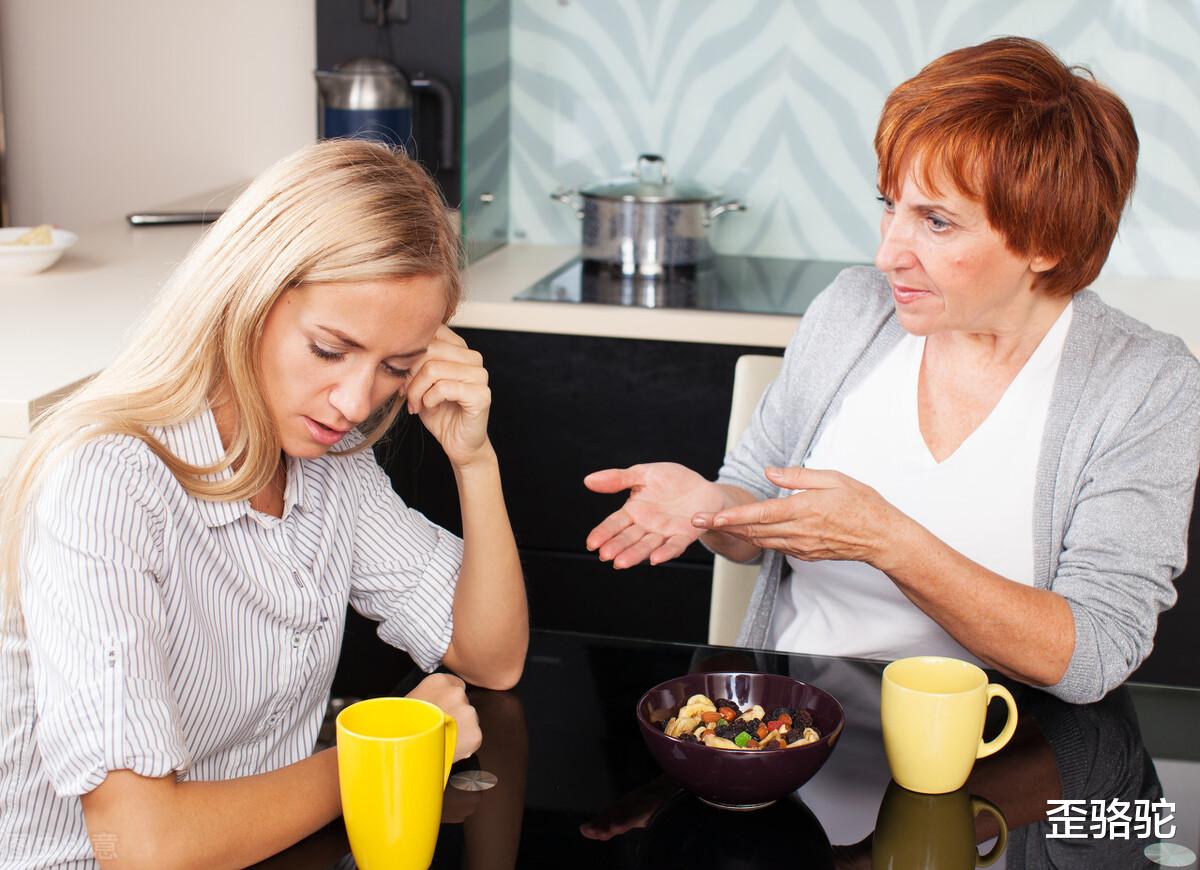 歪骆驼|婆媳关系“失火”，赢了嘴皮，输了孩子的健康