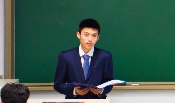 月落等风來|清华大学课改惹争议，700多门课程将用全英文教学，师生叫苦不迭