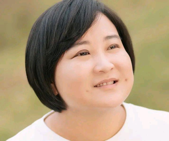 王祖蓝|贾玲新片票房持续下跌，口碑两极分化，无法再创《李焕英》的辉煌