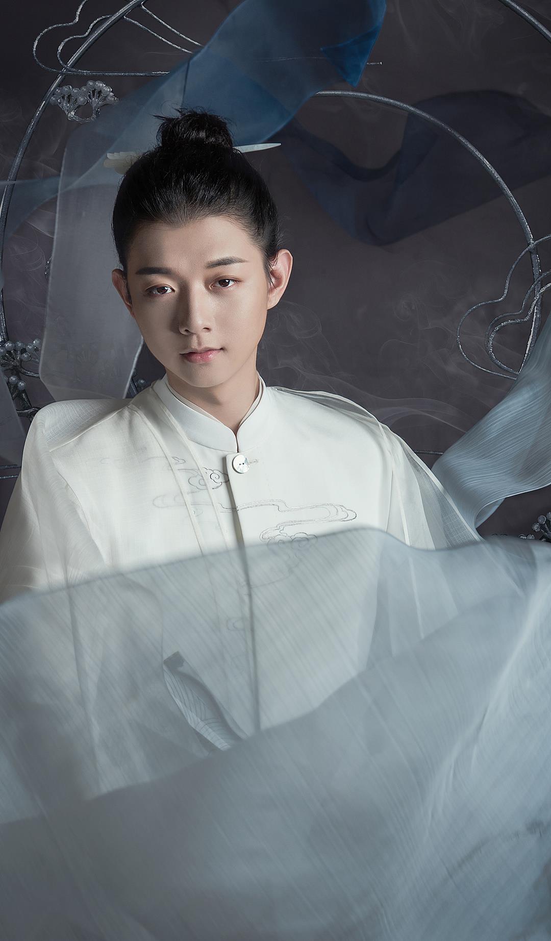 MARRY|陈露的叹息:爱情有两出悲剧,一出是一往情深,一出是心如死灰