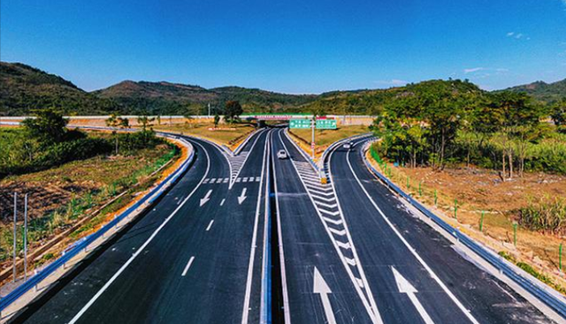 育儿心课堂|湖南一县城“征迁”，修建新高速路，10月底之前基本完成征迁