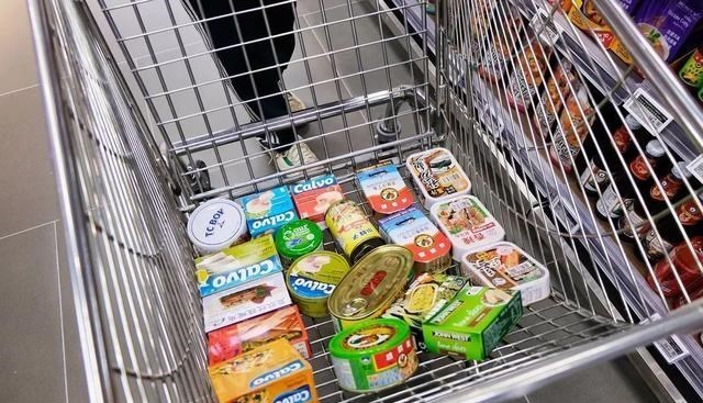 去超市囤购必需品，应优先购买这5类，有备无患，建议大家都看看