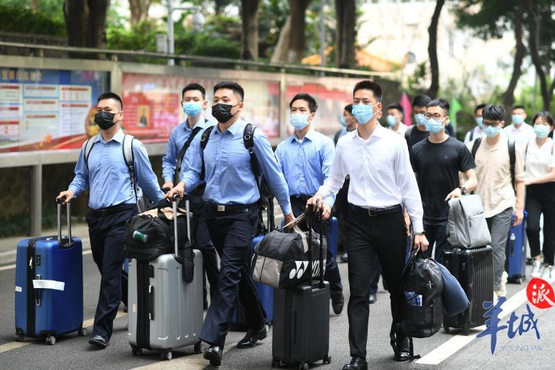 羊城派 情侣档、博士后……广州公安707名新警,今晨报到!