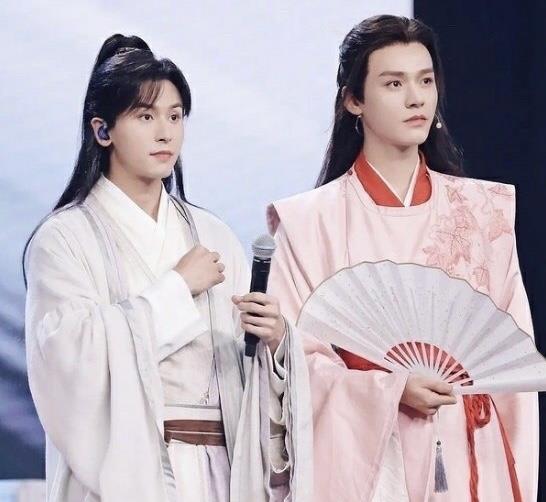 MARRY|张哲瀚刚凉，龚俊就被送《道德经》，为了蹭热度太损了