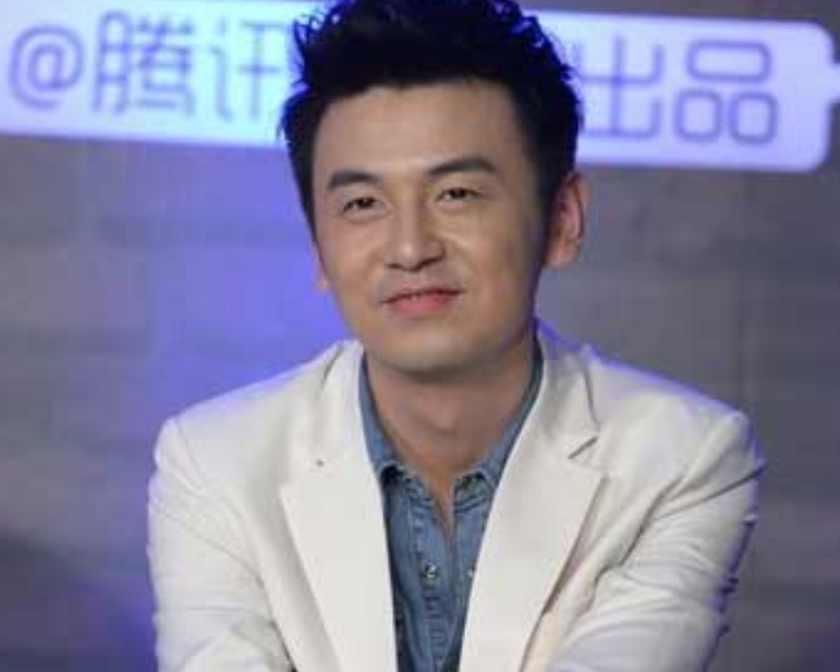 明星|别被他们的脸骗了，这些男明星只是看着矮，其实身高都超过了180