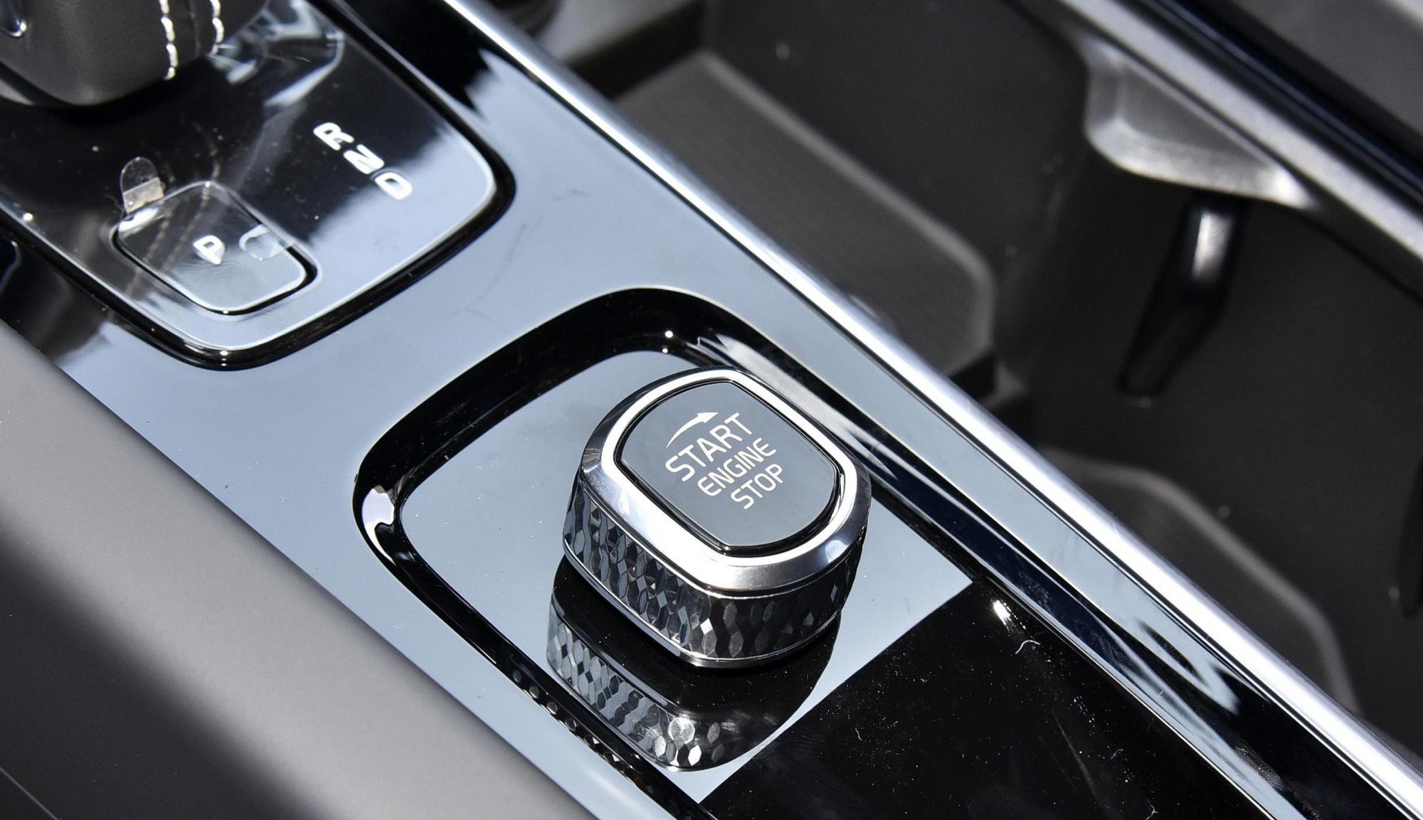 董焕说星座|嫌A4L“太贵”可以看它,安全同级第一,破百6.9秒,还配双叉臂!