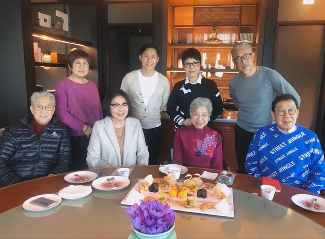 TVB|一众TVB老戏骨罕同框:2人丧妻,2人离婚,87岁罗兰一生未婚未育