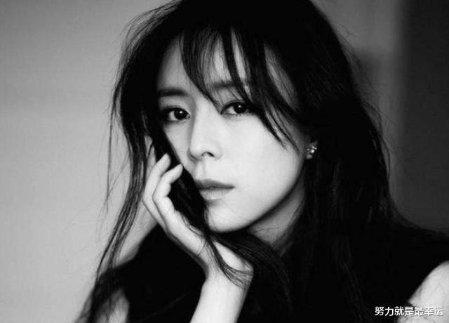 张静初|她被称“女版陈冠希”，因绯闻遭导演太太团封杀，有实力却无戏可拍
