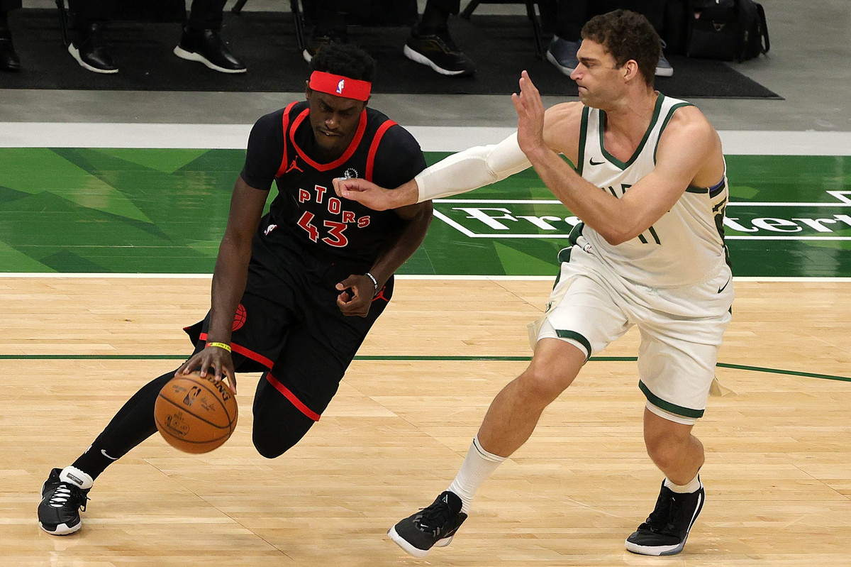 交易|一夜5消息!篮网热火1换3交易摆上台面,詹姆斯发声,火箭遭打击