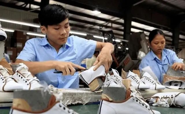 iPhone|200万越南人大逃离！球鞋、iPhone接连断货，全球产业链恐遭重创