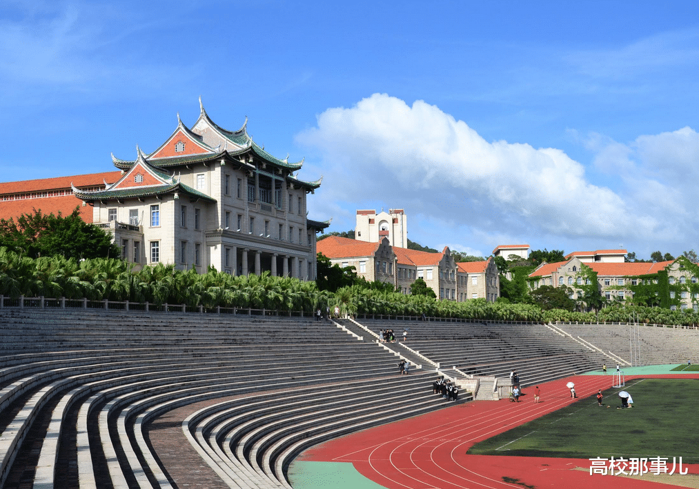 清华大学|国内本科大学“报考热度”排名，厦大荣登榜首，清华勉强进前五