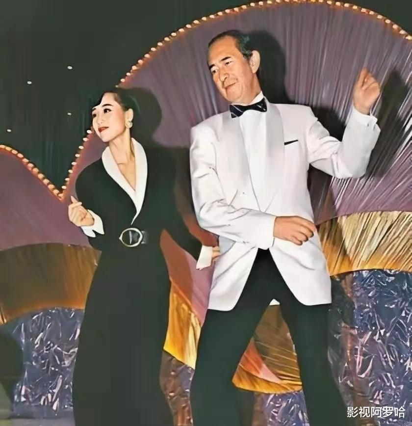 赌王|赌王女儿有多豪？为吃软饭男友买单悔不当初！比“母亲”利智差远了！