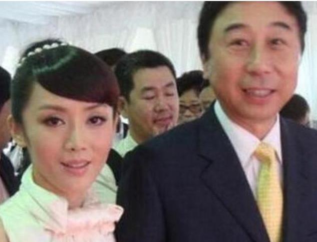 春晚|屡上春晚大红大紫，原来他已遗憾离世7年！葬礼上蔡明痛哭不舍