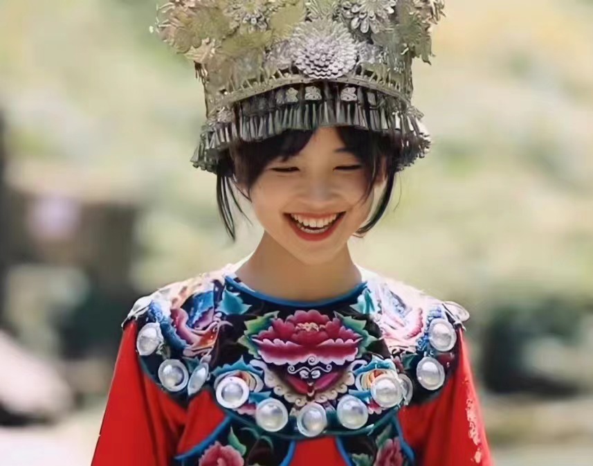 蔡徐坤|央视王冰冰遭疯狂粉丝人肉！婚姻过往疑似曝光，四级成绩都被扒出