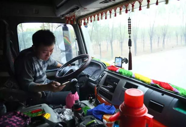 豆浆|医生提醒：吸烟的人，经常出现6个表现，肺或已经“痛苦不堪”