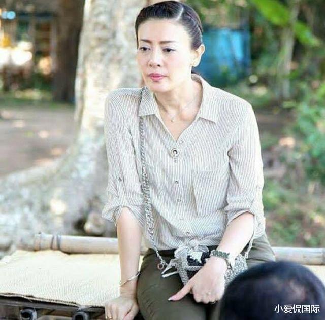 袁娅维|尴尬了,西拉米粉丝晒出素缇达未P图照片,面色不佳抬头纹明显