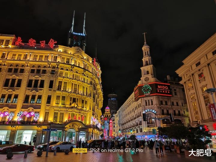 realme|2022开年的首款旗舰手机,真我GT2 Pro上手评测