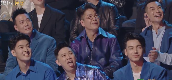 梅利爱说事 李承铉、戚薇缠绵合唱《天上飞》，高瀚宇不敢看，齐思钧不敢喊停