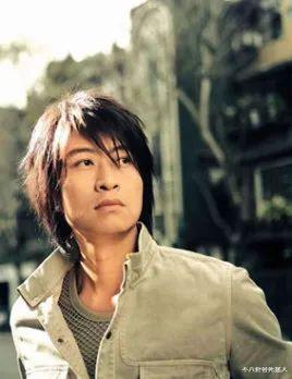 游鸿明|曾红遍全国的四大歌王,有的53岁县城卖唱,有的头发全白停工3年