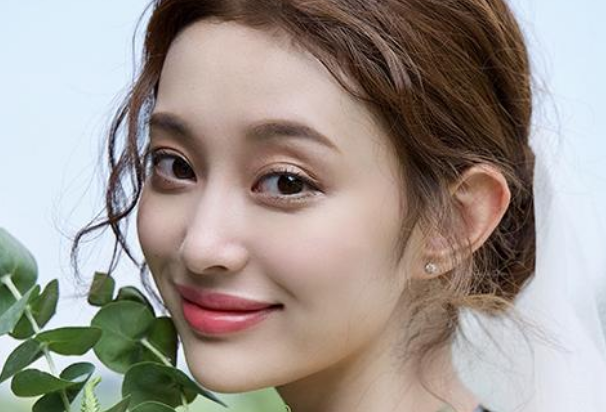 舒淇|气质相当出众的盖玥希，曾经获得模特总冠军，却凭借实力说话