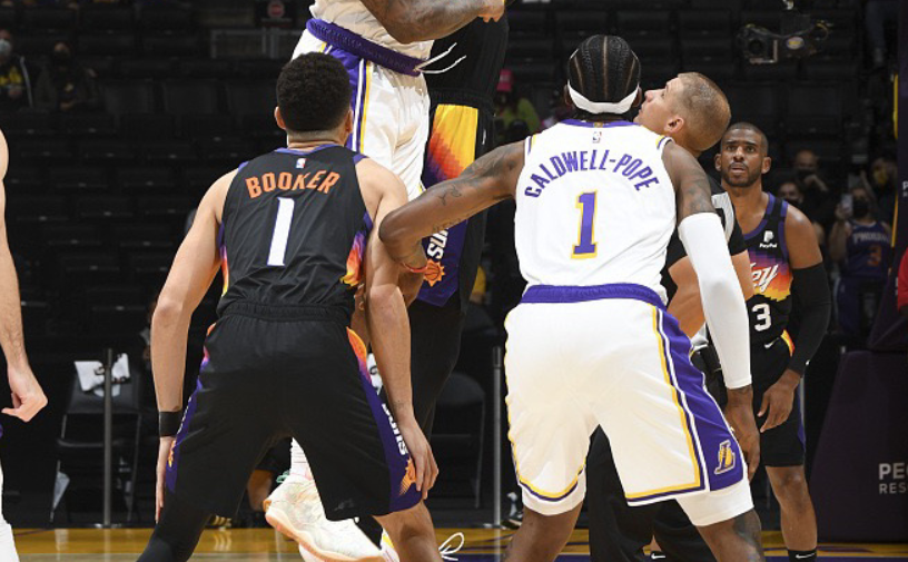 太阳队|要爆冷！浓眉轰22+5内线翻江倒海，太阳全面崩盘，布克保罗仅15分