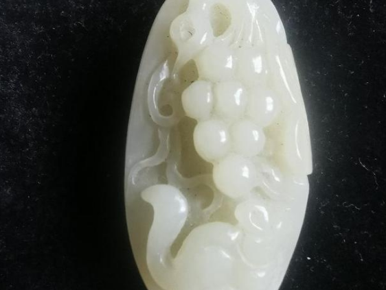 |收藏和田玉，就要先从收藏籽料开始，你不觉得它是绩优股吗？