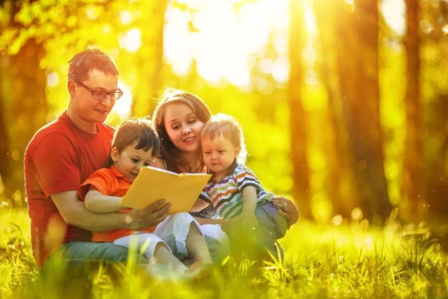 雷四趣说|每一个孩子在父母眼中都是龙凤，只是与旁人不一样而已